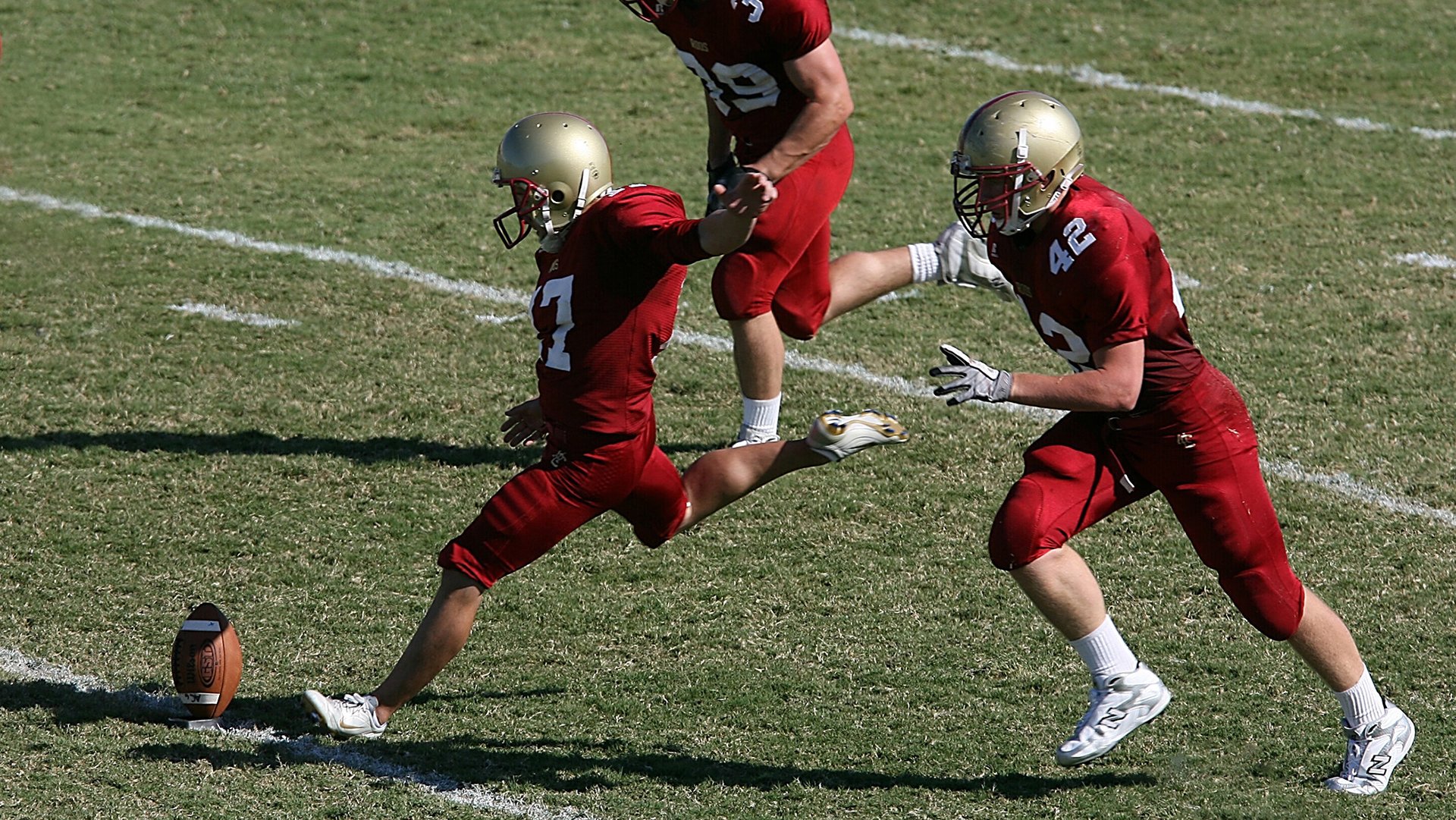 中国短道速滑队世锦赛夺金 年轻小将表现亮眼