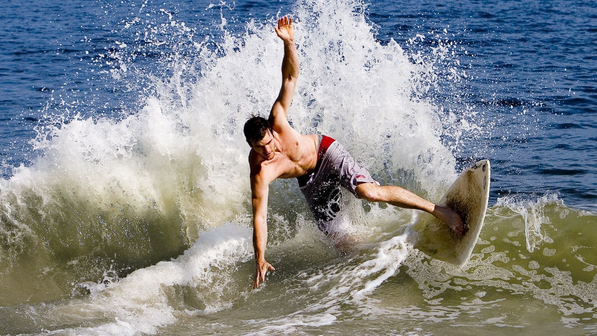 国际体育仲裁法庭裁定争议案件，运动员权益再引关注